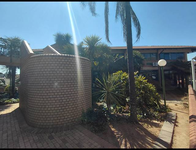 98M² OFFICE TO LET IN HALFWAY GARDENS